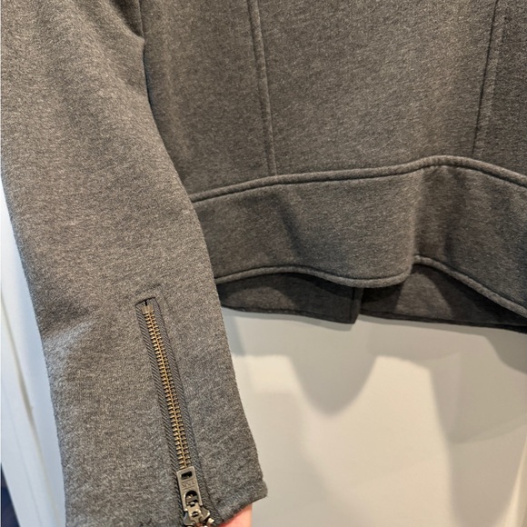 Charcoal grey Athleta Belvedere quilted moto jacket size L - Picture 5 of 5